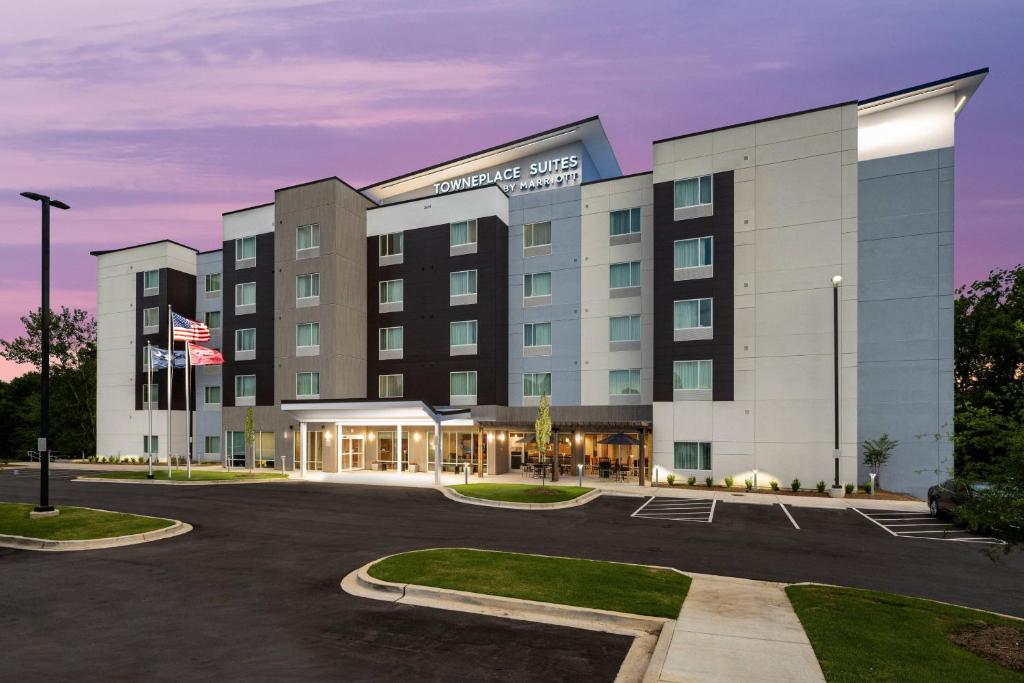 a rendering of a hotel with a parking lot at TownePlace Suites by Marriott Fort Mill at Carowinds Blvd in Fort Mill