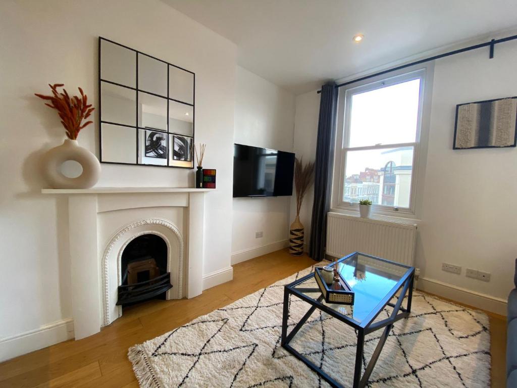 Zona d'estar a New stylish Fulham apartment - 2 bed