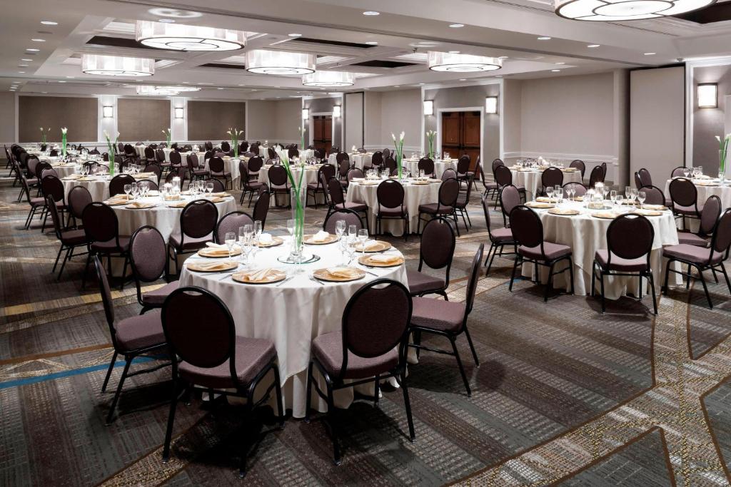 Fairfax Marriott at Fair Oaks photo
