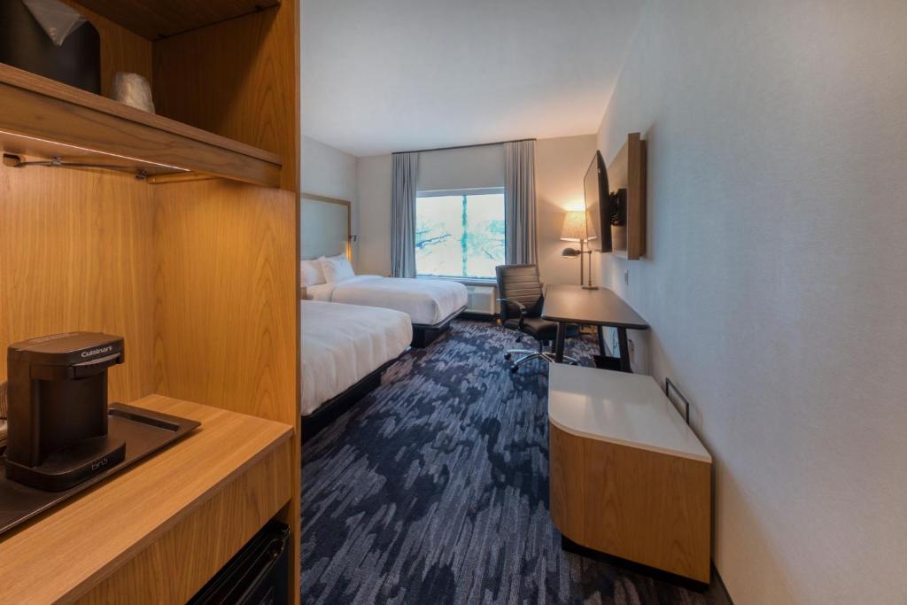 Fairfield Inn & Suites by Marriott Charlotte Belmont photo