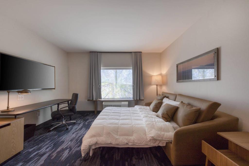 Fairfield Inn & Suites by Marriott Charlotte Belmont photo