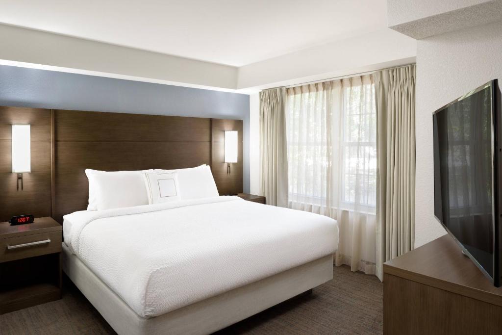Residence Inn Pleasanton photo