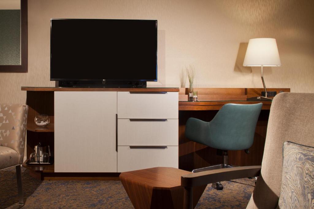 The Westin Dallas Downtown - 2 Queensize Bedden, Traditionele Logeerkamer
