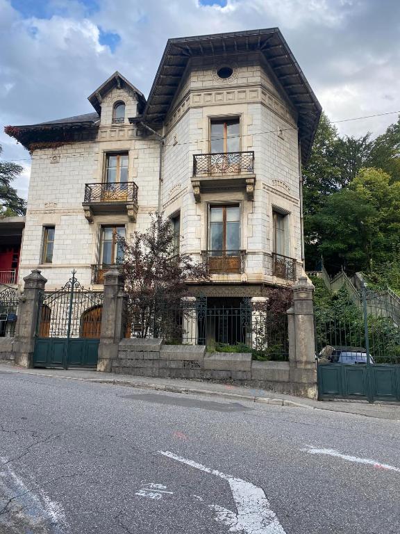 Villa Bagatelle, Aix-les-Bains – Tarifs 2023