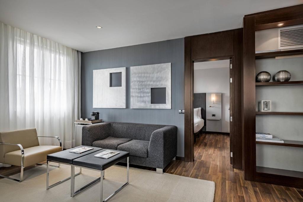 AC Hotel Burgos by Marriott - 16