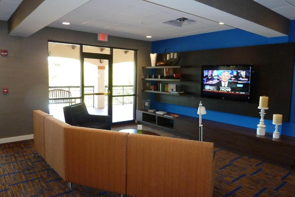 رزرو هتل، حیاط توسط Marriott Key West Waterfront