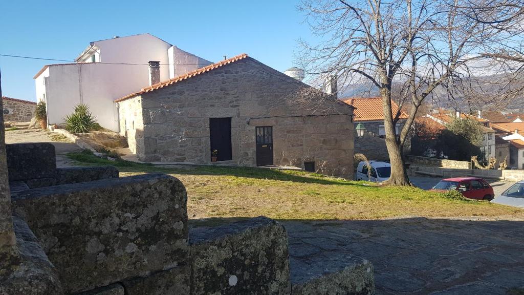 Isabel de Gouveia - 12