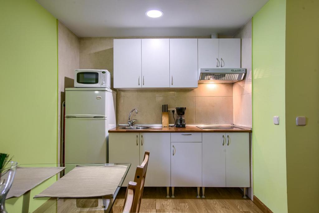 Apartamentos Barajas - 标准三人单间公寓