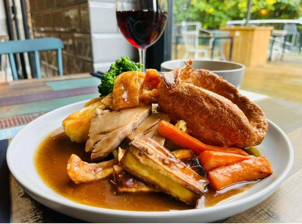 Oaklands Hotel - Resim 12