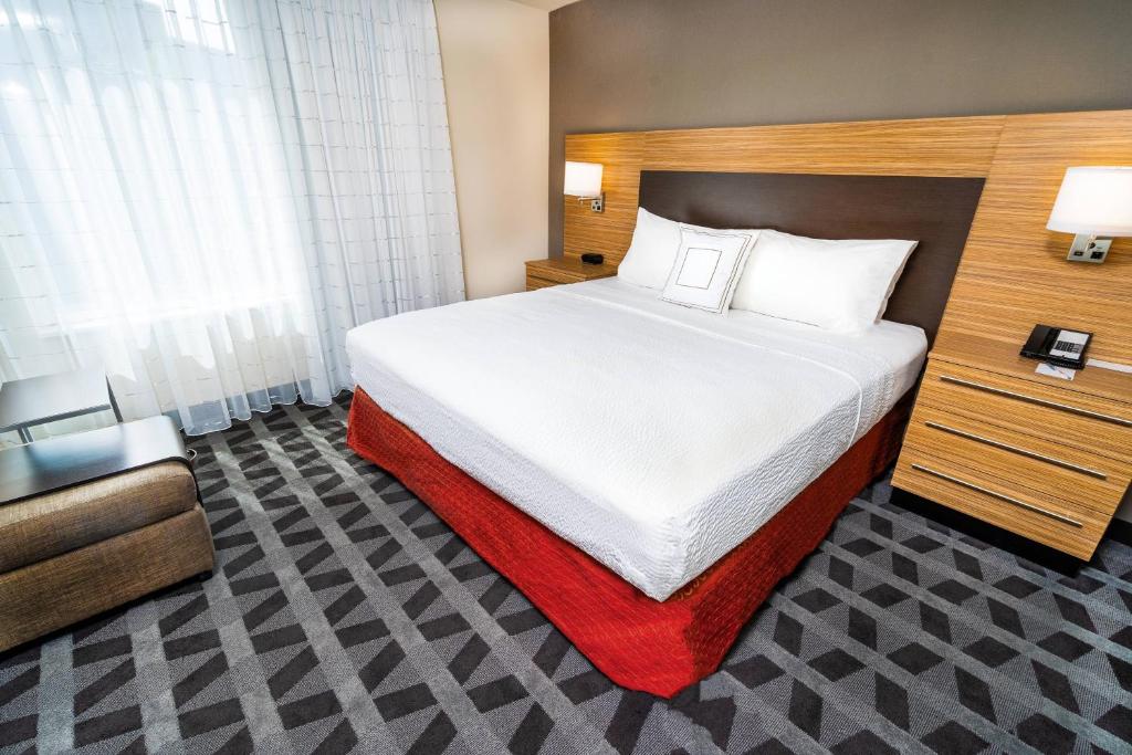TownePlace Suites By Marriott Las Vegas Stadium District - Studio, 1 Roi, Canapé-lit