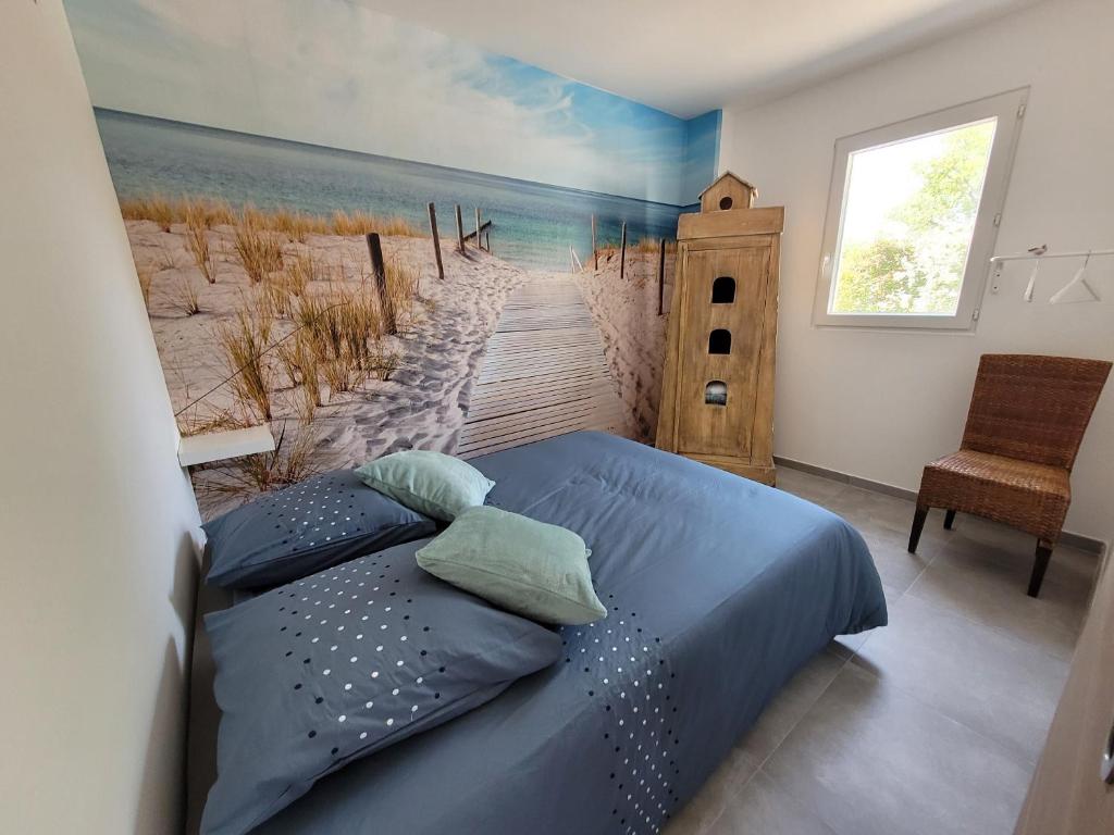 Ліжко або ліжка в номері Mare Nostrum Coquet T2 à 10 minutes de la mer !