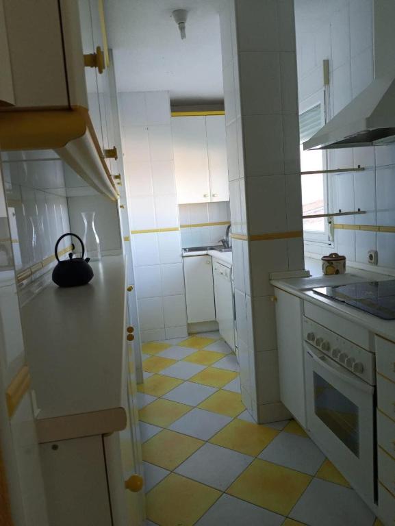 A kitchen or kitchenette at El Abigero II