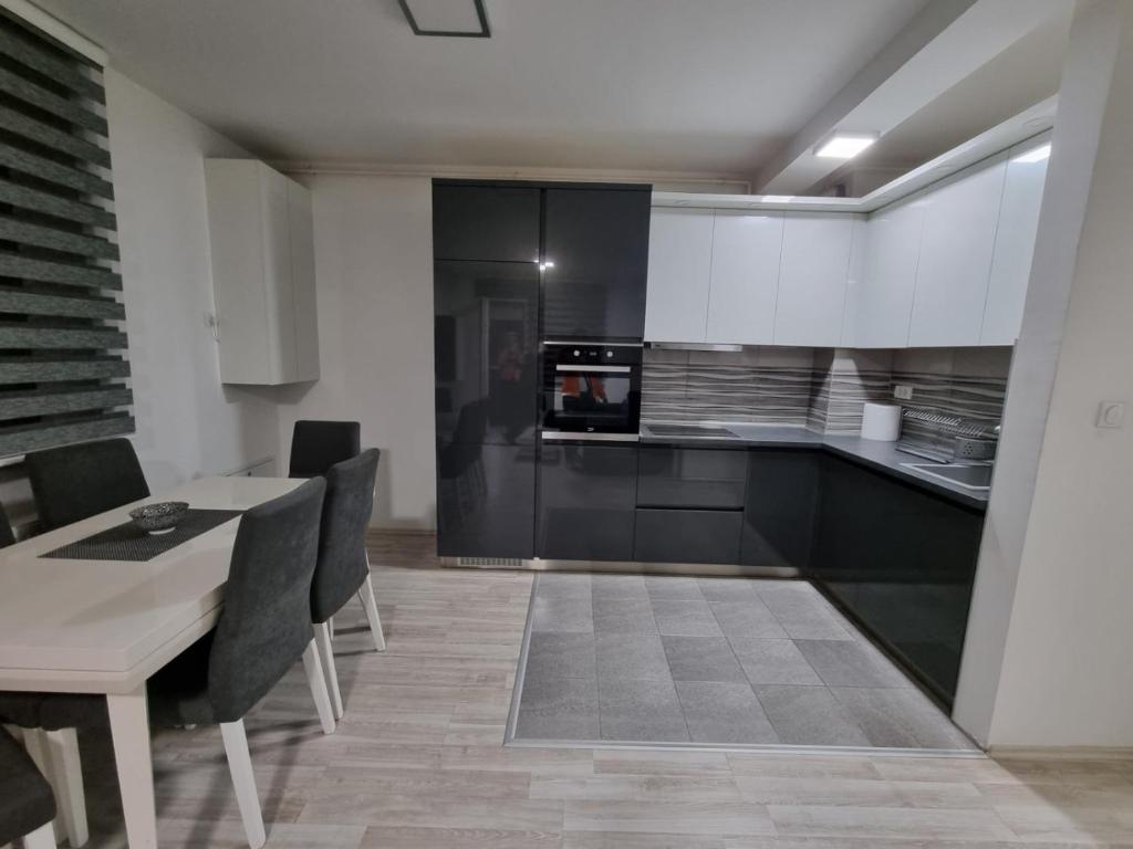 Kuchyň nebo kuchyňský kout v ubytování Silver city 1