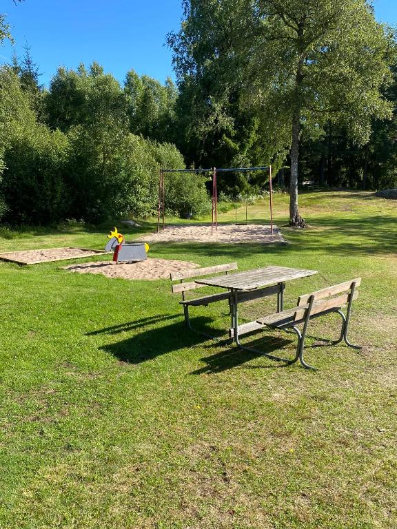 Zahrada ubytování Naturnära hus utanför Reftele närhet till Isaberg och High Chaparral