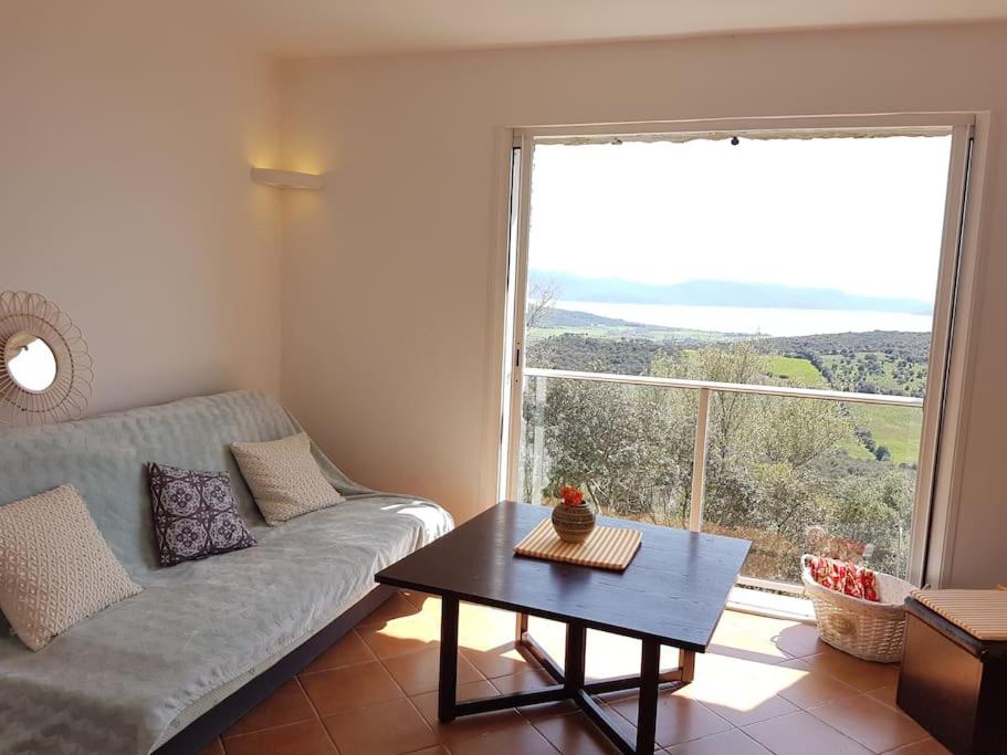 Fotografie z fotogalerie ubytování Grande Villa Vue Exceptionnelle Mer v destinaci Serra-di-Ferro