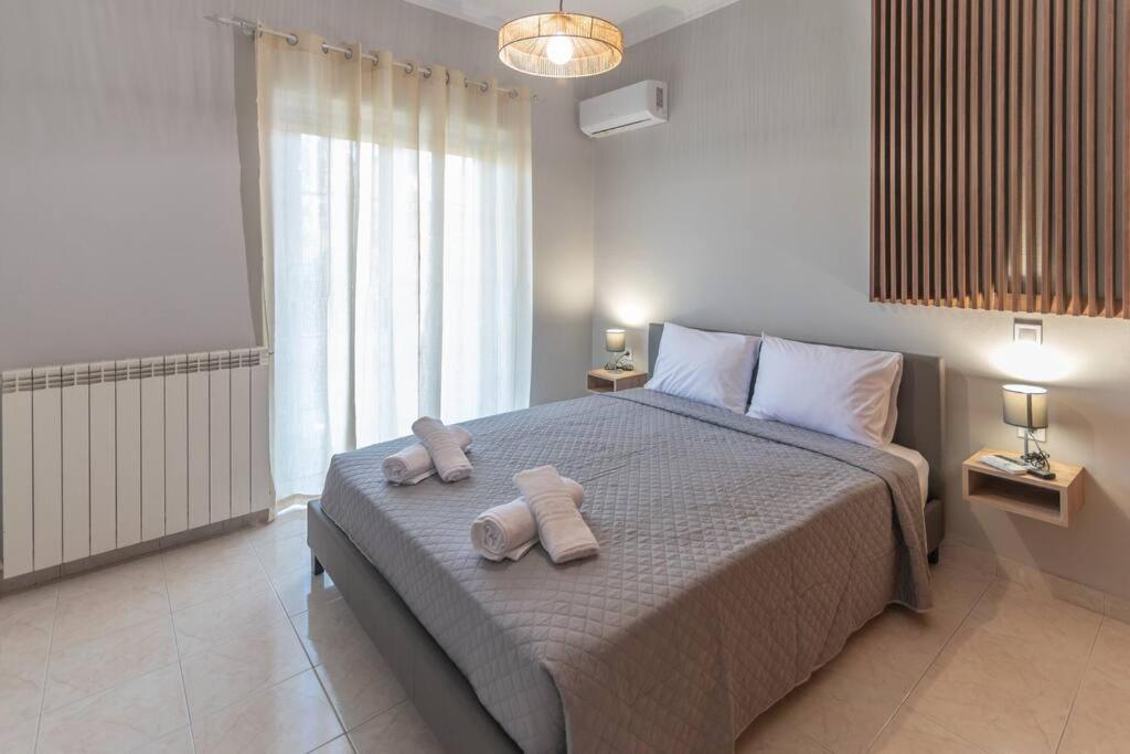 Postel nebo postele na pokoji v ubytování Dion House