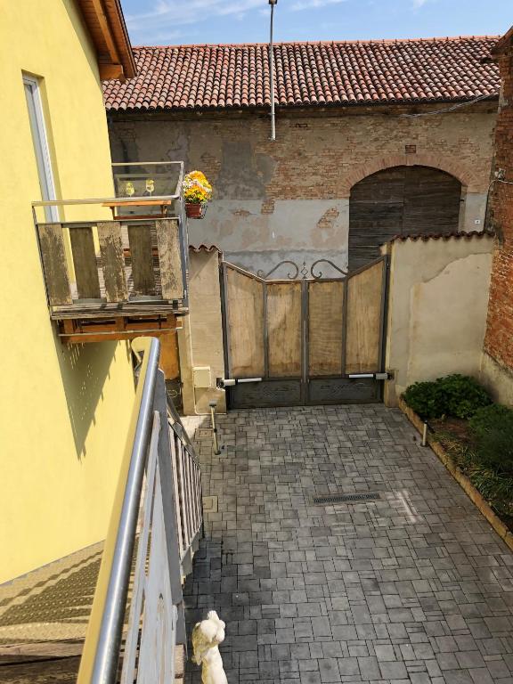 A balcony or terrace at Appartamento incantevole con parcheggio privato