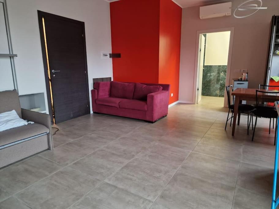 A seating area at Milano primaticcio - Monolocale