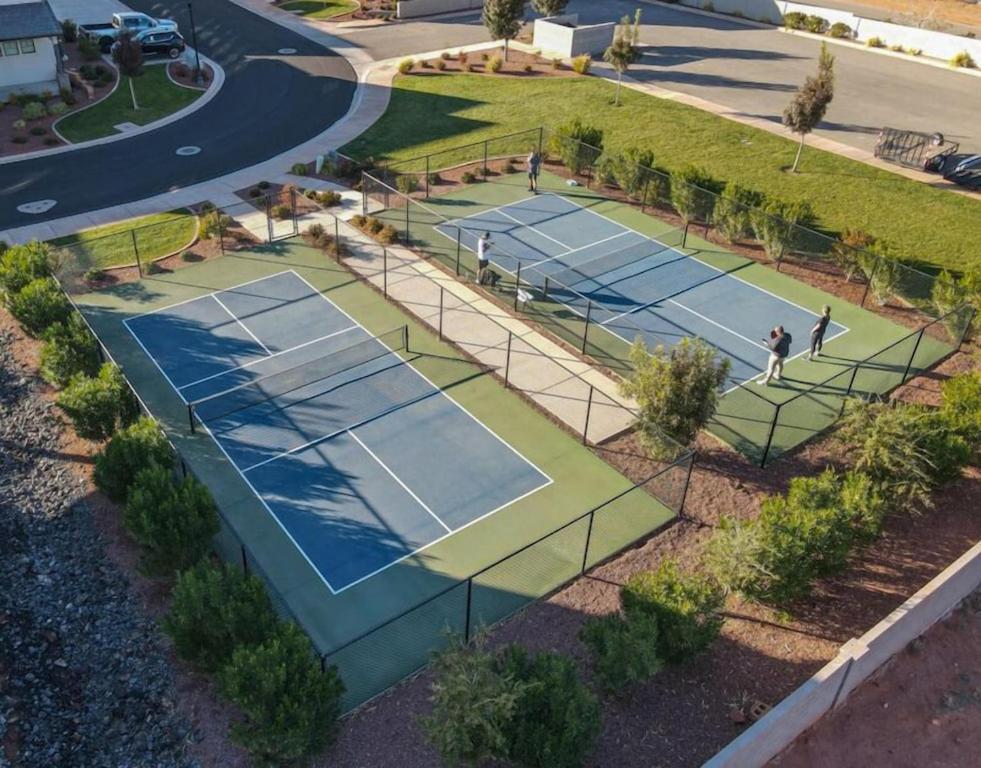 Oasis at Ocotillo 48 Private Pool and Spa! Ping Pong table, Nintendo Switch  & Resort pool, Santa Clara – Ενημερωμένες τιμές για το 2023