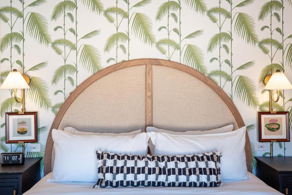 The Palmetto Hotel, Charleston - Deluxe King Room