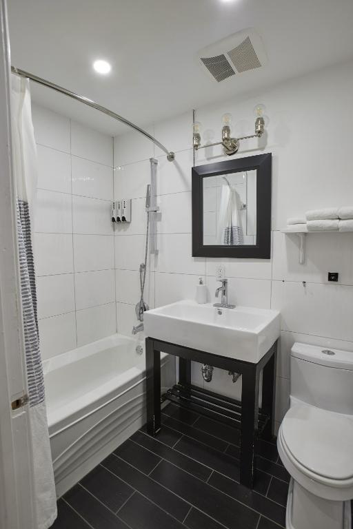 hotel & spa Carré Saint-Louis - Resim 25