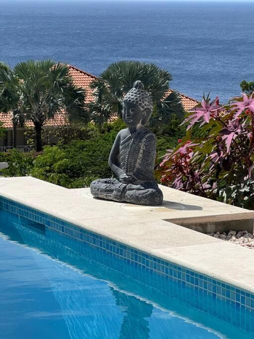 Bazén v ubytování NEU!!! Apartment im Luxory Resort Coral Estate nebo v jeho okolí