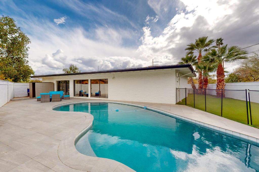 Del Rio Retreat