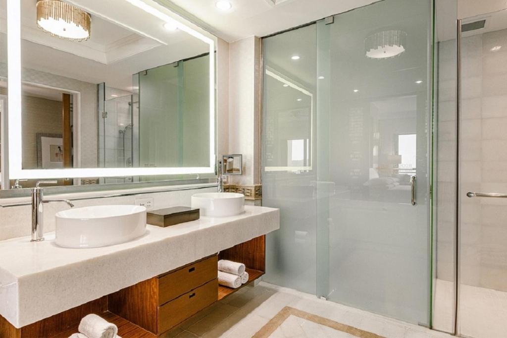 Phòng Cổ Điển Grand Có Giường Cỡ King Nhìn Ra Biển - Hút Thuốc