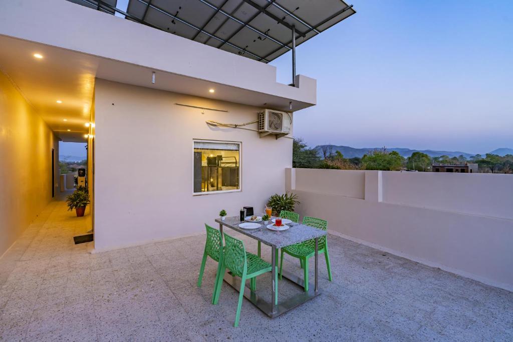 Balkón nebo terasa v ubytování Zostel Homes Pushkar