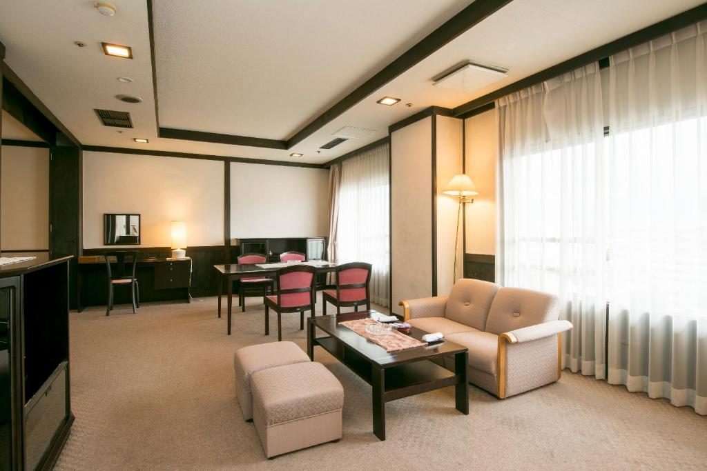 Posezení v ubytování Isawa Tokiwa Hotel