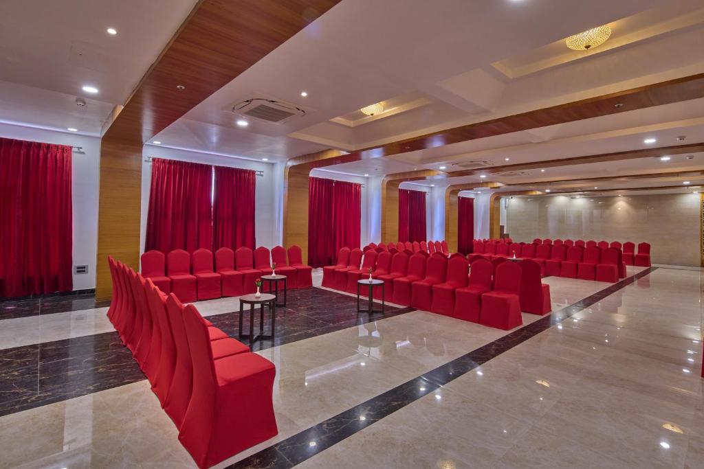 Posezení v ubytování Golden Tulip Tirupati
