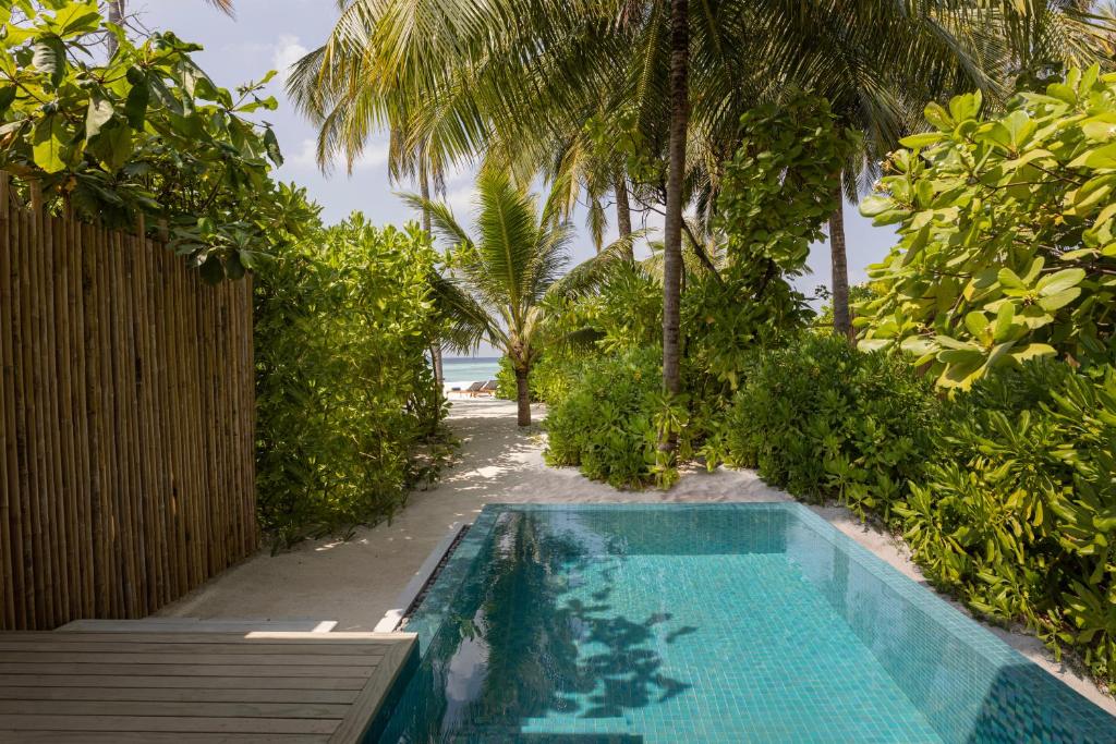 Avani Plus Fares Maldives Resort - View 8