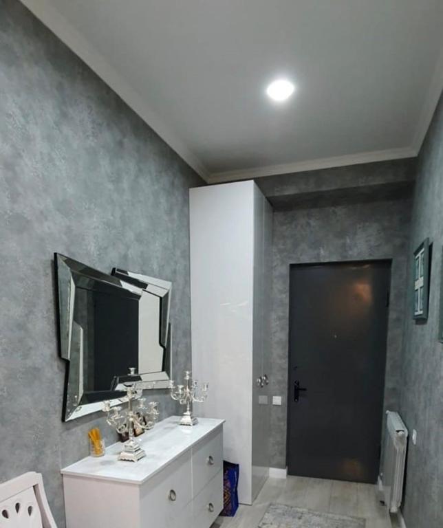 Fantaflat Old Tbilisi Apartment - Appartement Met Uitzicht Op De Bergen
