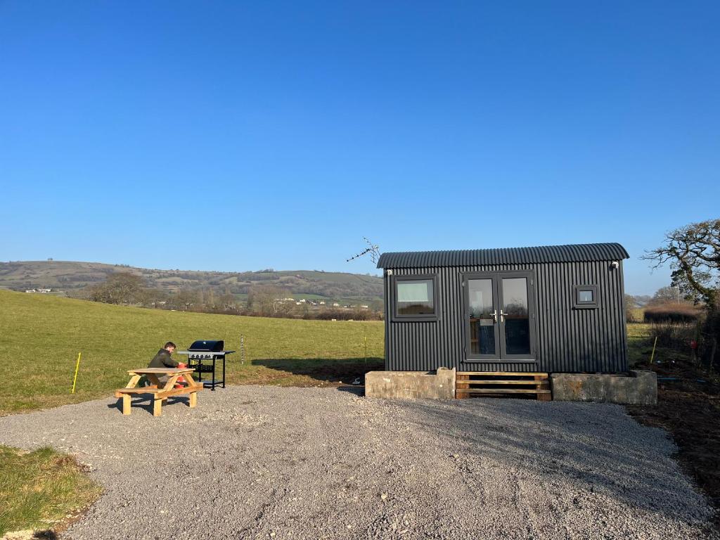 Little Quob Farm, WestburysubMendip (updated prices 2024)