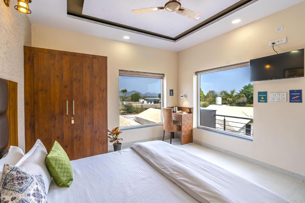 Zostel Homes Pushkar - Deluxe Double Room