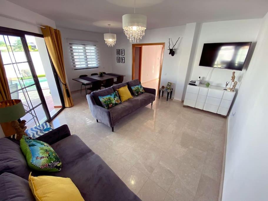 Posedenie v ubytovaní Villa Nina 'Luxury villa in the sun'