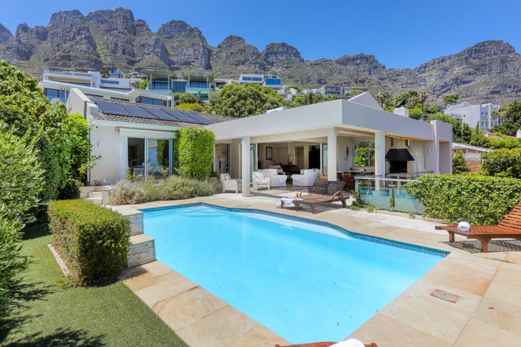 Camps Bay Sunsets Villa with magnificent views, Cape Town (updated