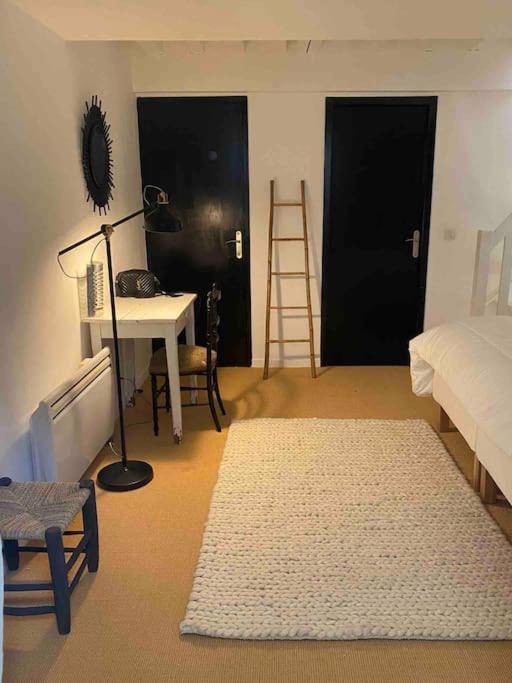 Posteľ alebo postele v izbe v ubytovaní Loft/jardin et parking : Le Petit Clos Bourdet