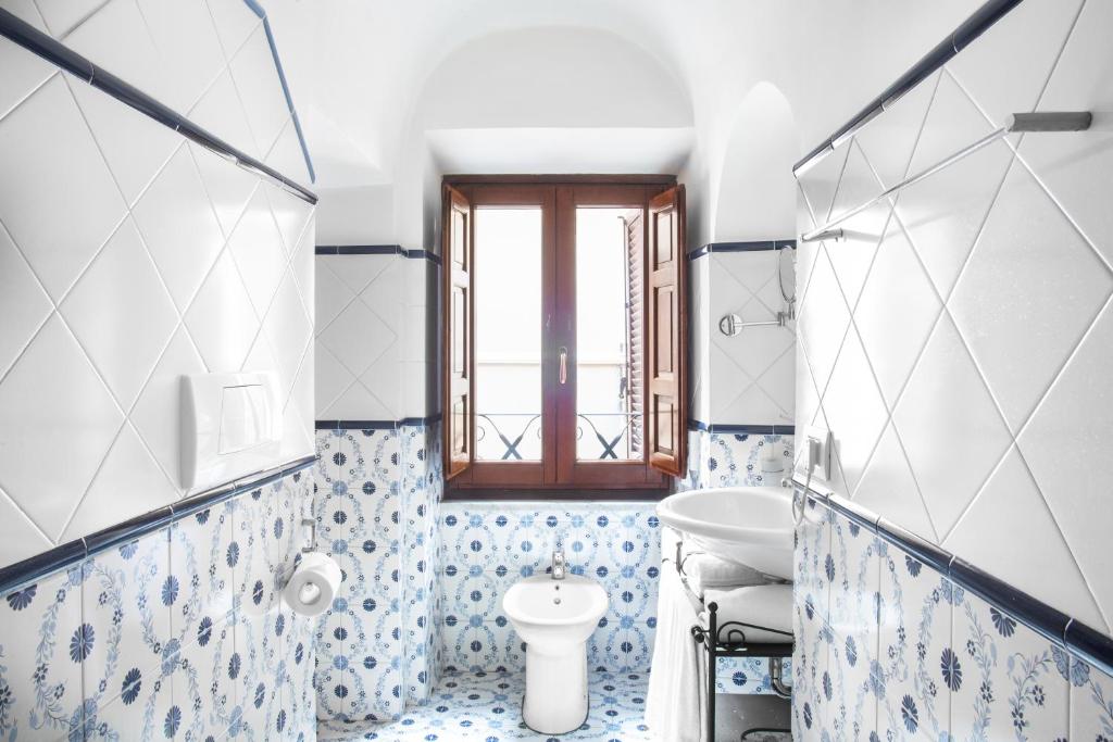 Koupelna v ubytování Hotel Piazza Di Spagna