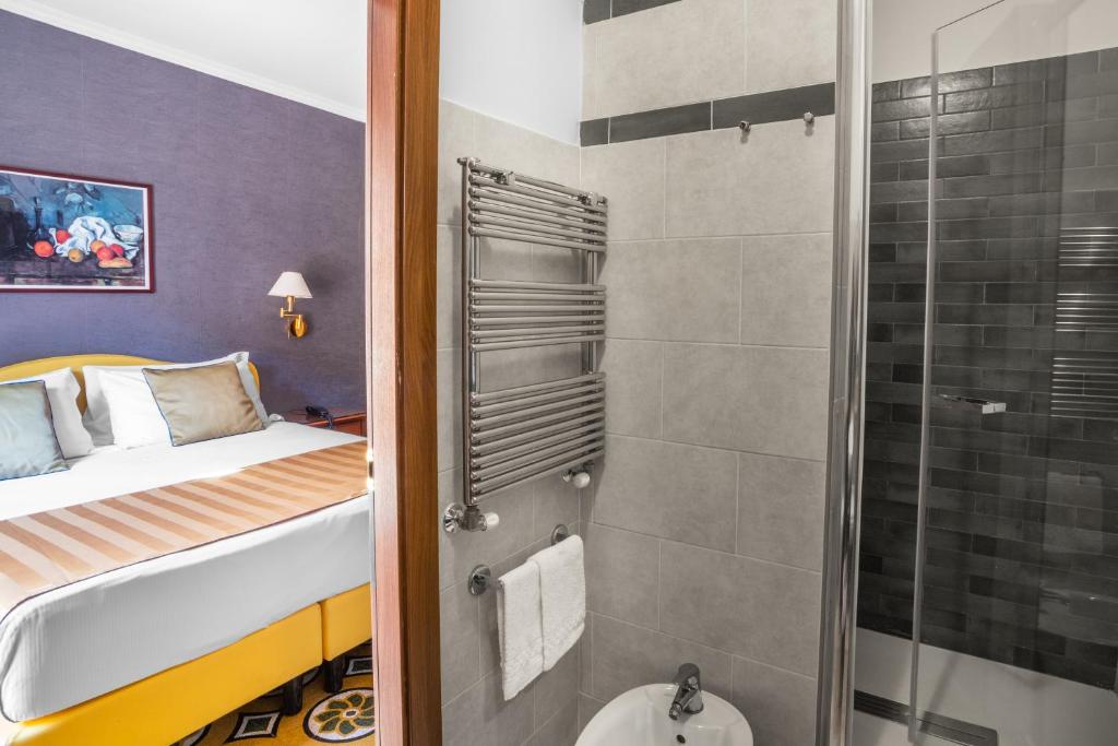 Hotel Piazza Di Spagna - Resim 26