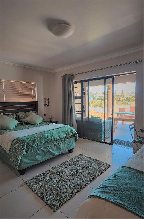 25 On Rooiels - Quarto Triplo