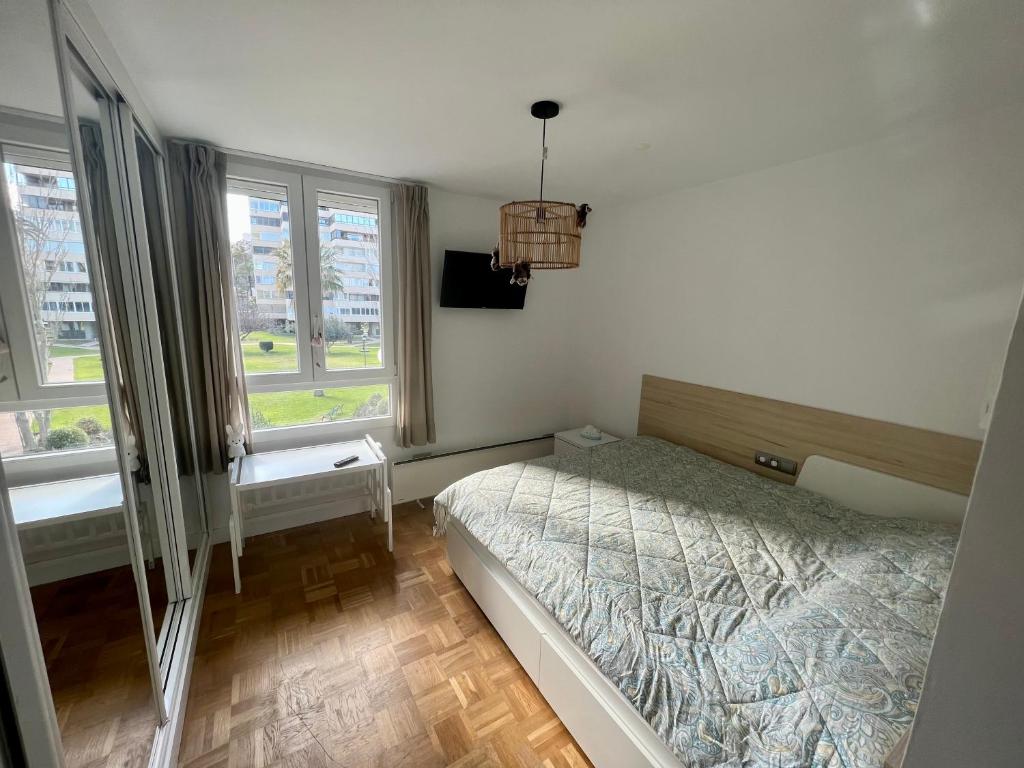 Posteľ alebo postele v izbe v ubytovaní Modern 3 bedroom apartment situated in luxury beachfront gated community