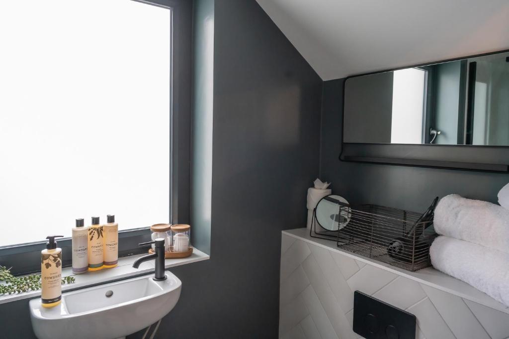 The Ginger Pig - Resim 16