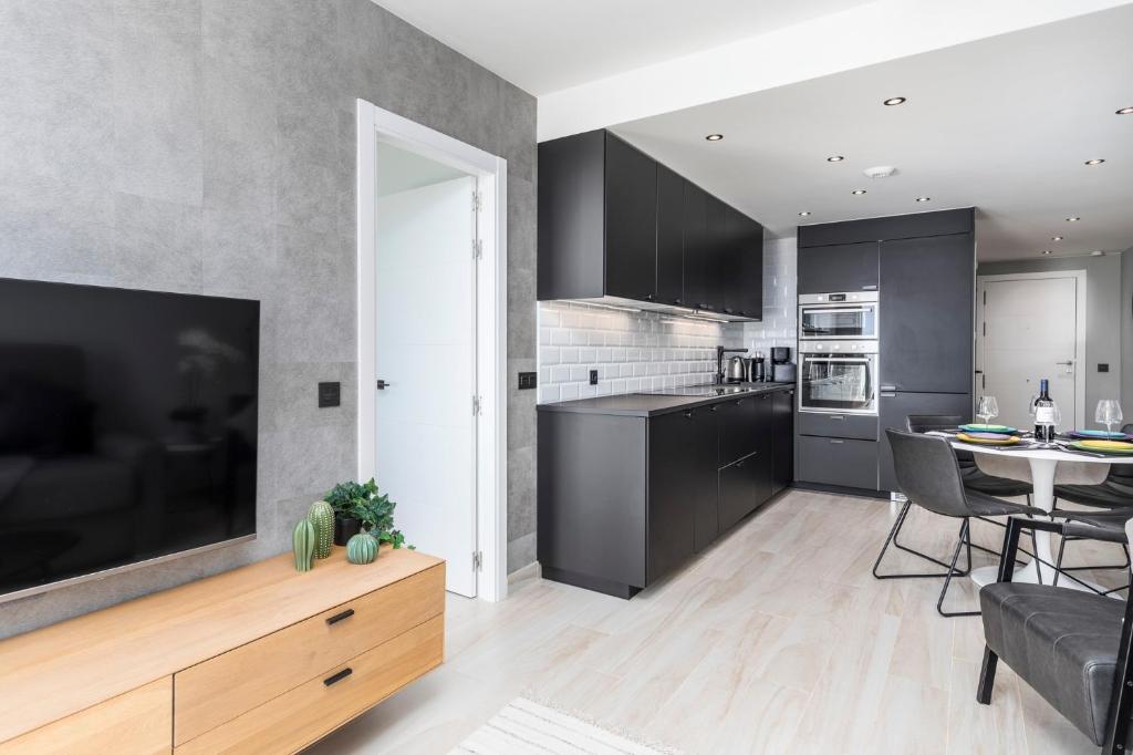 Kuchyň nebo kuchyňský kout v ubytování MEDANO4YOU Tejita Dream Penthouse