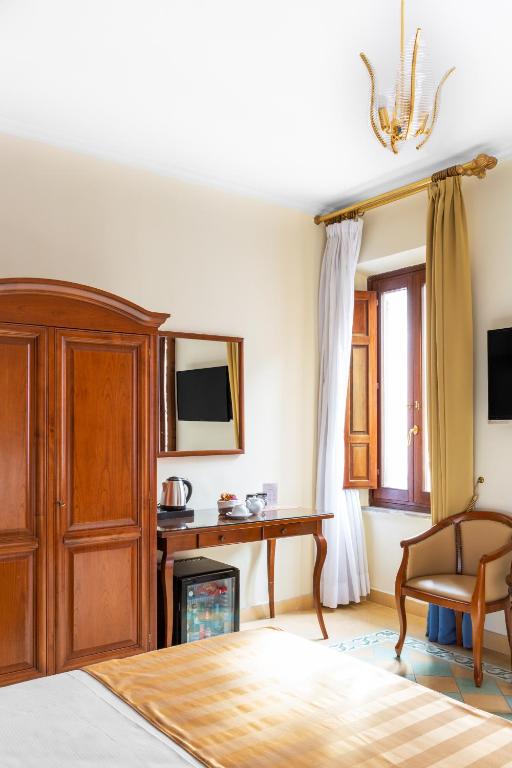 Hotel Piazza Di Spagna - Resim 42
