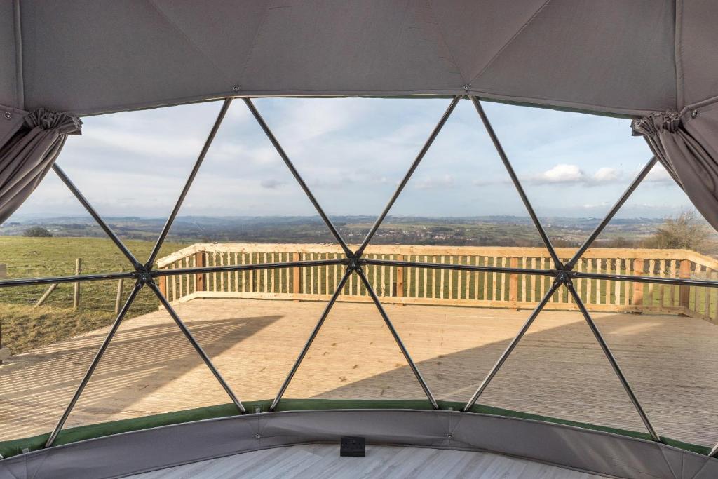 Balkón nebo terasa v ubytování Country Glamping