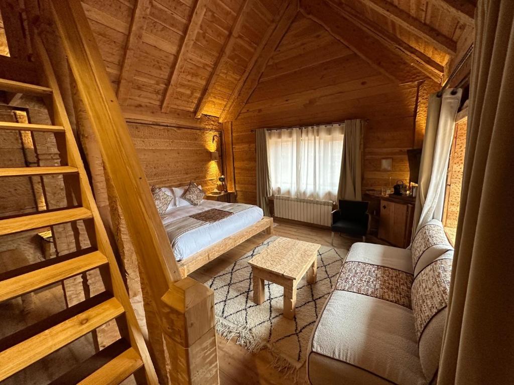 Hotel Xaluca Spa Aguelmame Sidi Ali - Duplex Quadruple Room