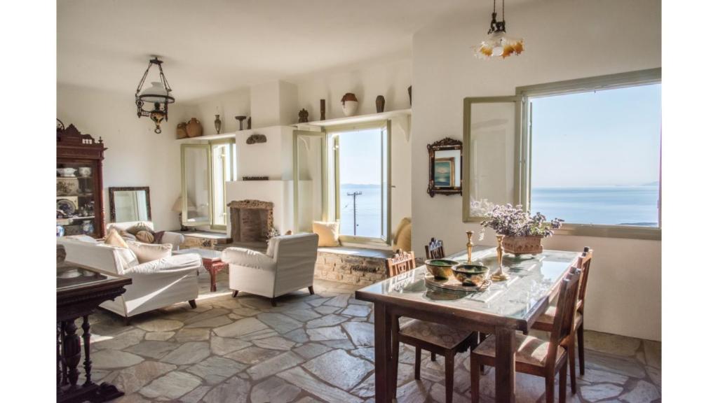 Posezení v ubytování ReGenesis Villas