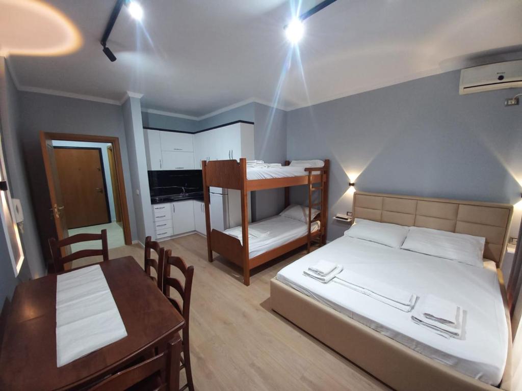 Lungomare Apartament Sea View - Imazhi 7
