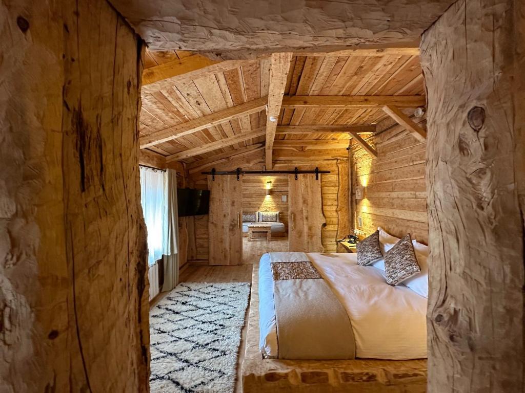 Hotel Xaluca Spa Aguelmame Sidi Ali - Suite With Mountain View
